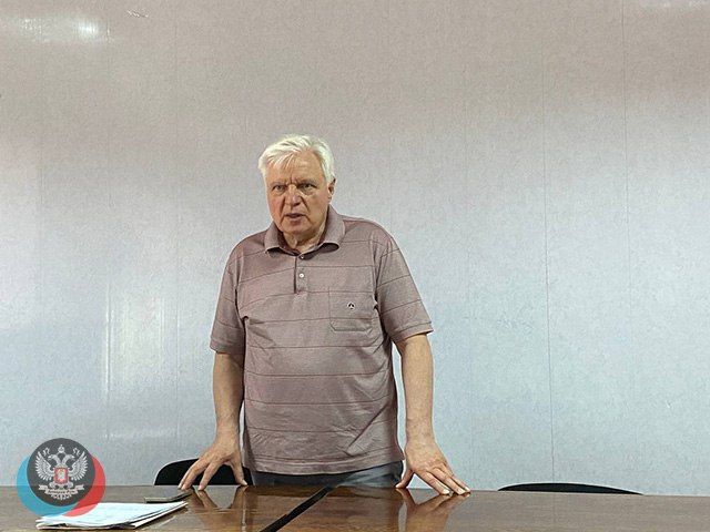 ����� ������������� ����������-���������� ������, �������� ���� ������ ������� � �������� ����������� �������� ������������ ������ �. ��������