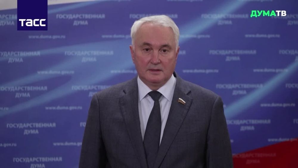 Руководитель ЧВК "Вагнер" Евгений Пригожин отказался заключать контракт с Минобороны России, после этого он был уведомлен о прекращении участия структуры в специальной военной операции, сообщил Андрей Картаполов