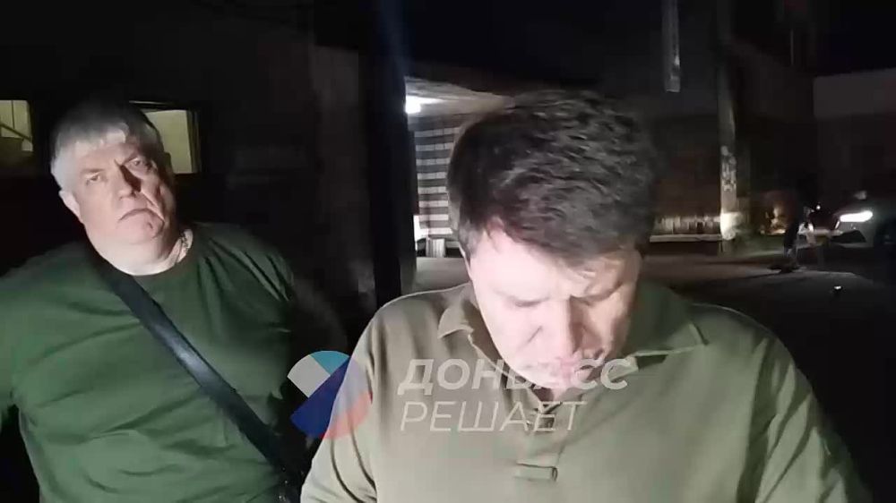 ВСУ ведет обстрел Макеевки, много зданий повреждено, есть раненые