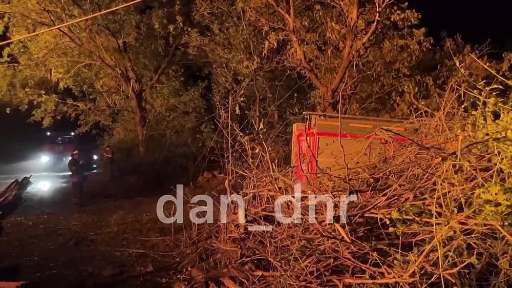 В Макеевке произошло возгорание нефтебазы после удара ВСУ, сообщил мэр города Владислав Ключаров