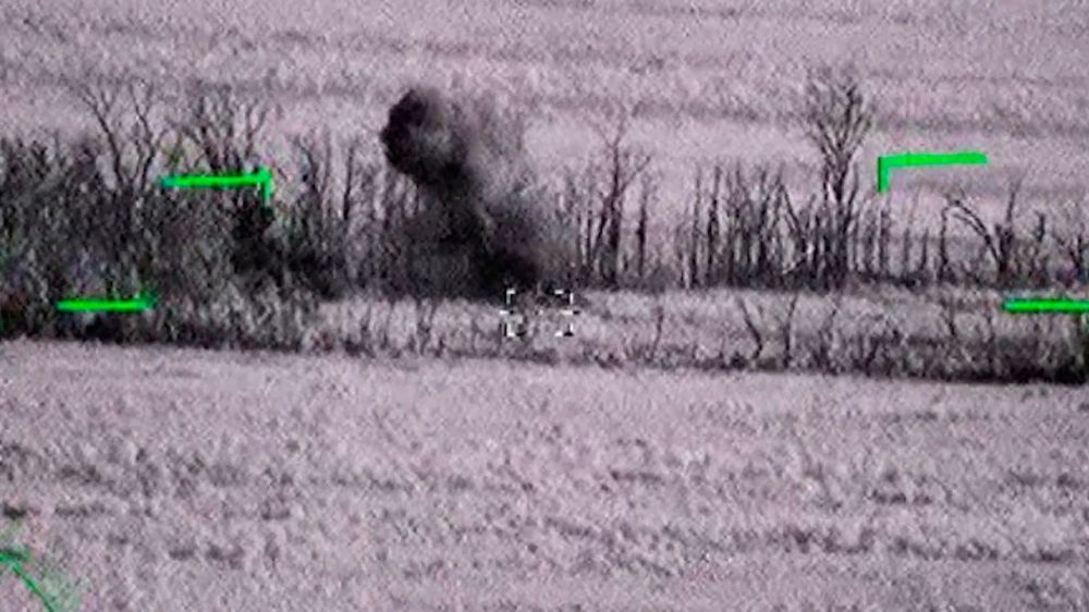 МО РФ показало видео с уничтожением бронетехники врага экипажем «Аллигатора»