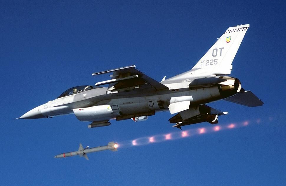 � �������� ������ ������� ��� �������� ����� ������ AGM-88 HARM