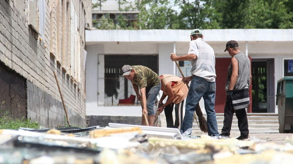 Больница № 2 в Макеевке закрыта из-за повреждений после обстрела ВСУ 4 июля