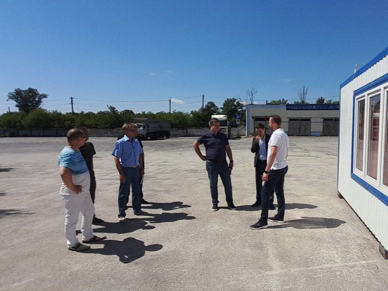 В Республике продолжается работа по исполнению поручения Президента РФ об увеличении пропускной способности пунктов пропуска на границе с Ростовской областью