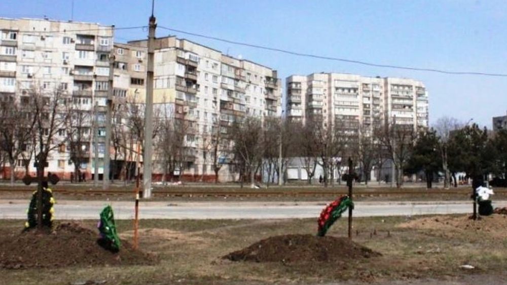 Двое боевиков «Азова»* обвиняются в расстреле в Мариуполе машины, в которой погибли трое взрослых жителей и ребенок