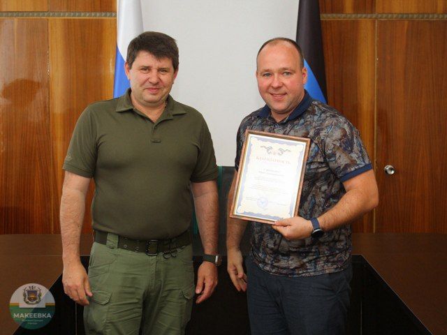 Работники торговли Макеевки получили поздравления с профессиональным праздником от главы города