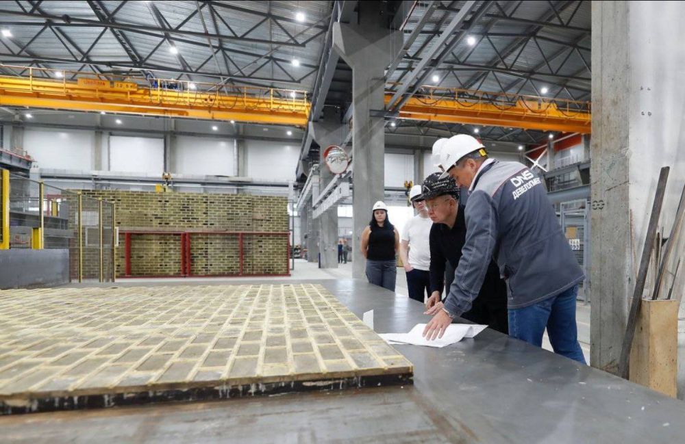 Домостроительная компания лого. Волжский домостроительный комбинат. Дск 1 логотип. Волжский домостроительный комбинат. Волжский домостроительный комбинат.