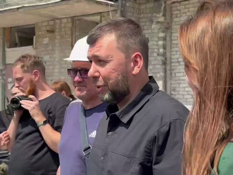 Студотряды из Мариуполя получили автомобили от Пушилина