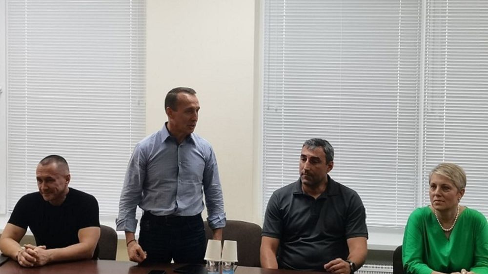 В Приазовском государственном техническом университете 15 выпускникам вручили дипломы