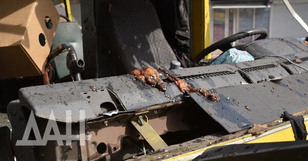 Пассажирский автобус попал под обстрел неподалеку от Макеевки