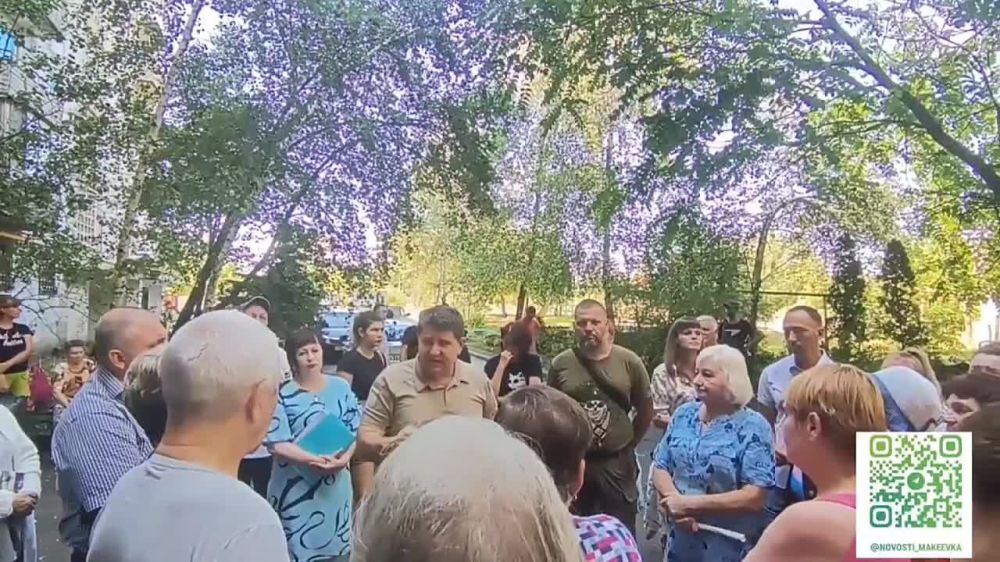 Владислав Ключаров: Провёл сход в Червоногвардейском районе с жителями двух домов, пострадавших в результате обстрелов