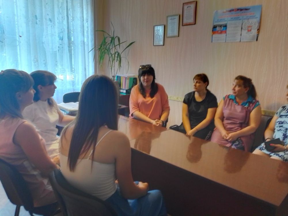 ������� �������: �������, 3 �������, ����������� ������ ������������ ���������� ������������� ������� ������� ������� ������� � �������� ����������� ��� ������ � 13 �.������