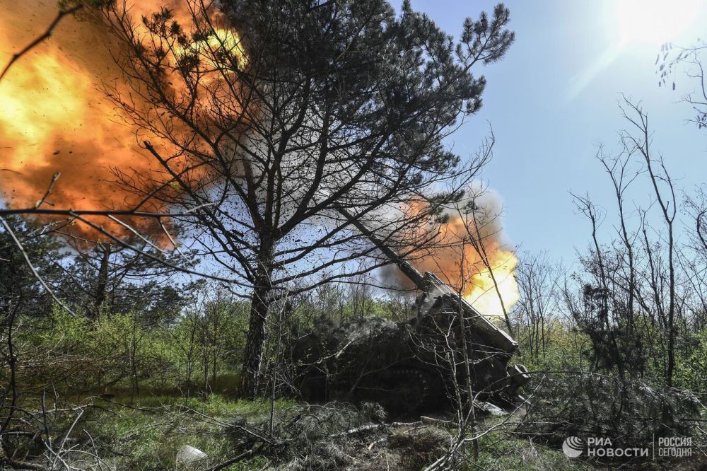 Шойгу вручил госнаграды военным в зоне спецоперации