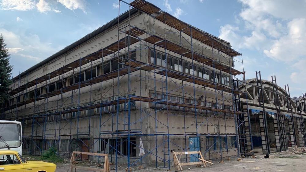 Ленинградские специалисты завершили устройство фундаментов ангара ТТУ в Енакиево