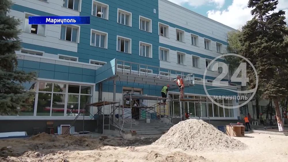 «Это будут одни из лучших объектов здравоохранения в ДНР!» Николай Циганов оценил ремонт больницы в Мариуполе