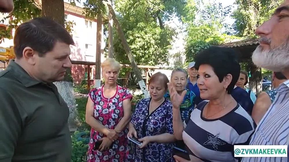 Владислав Ключаров: На днях встретился с жителями дома 58/10 по улице Ферганской Червоногвардейского района