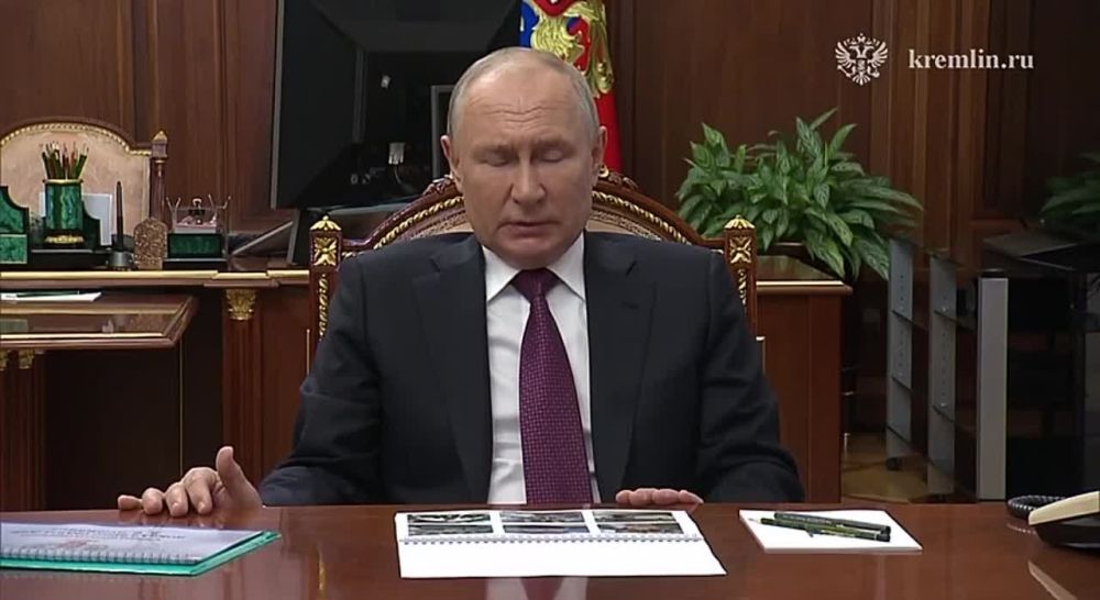 Владимир Путин выразил соболезнования семьям погибших в авиакатастрофе под Тверью