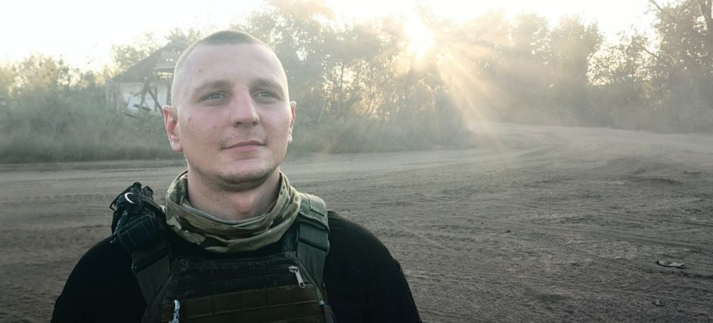 #мысли_с_фронта. Прибыл в Донецк. Жду отправки на позиции артиллеристов ОБТФ "Каскад". Эти парни - настоящие...