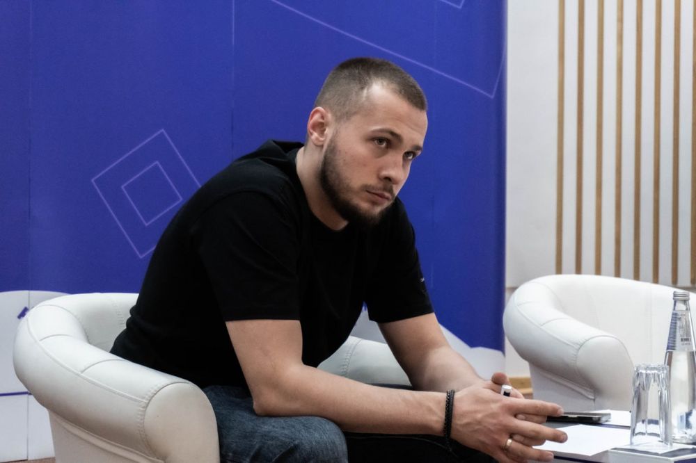 Кирилл Макаров встретился с молодежными лидерами Республики