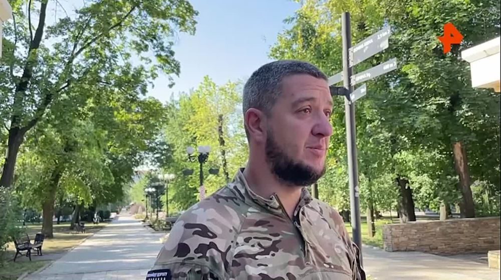 Активисты Народной Дружины, простые жители и все неравнодушные возложили цветы в пятую годовщину гибели первого главы ДНР Александра Захарченко