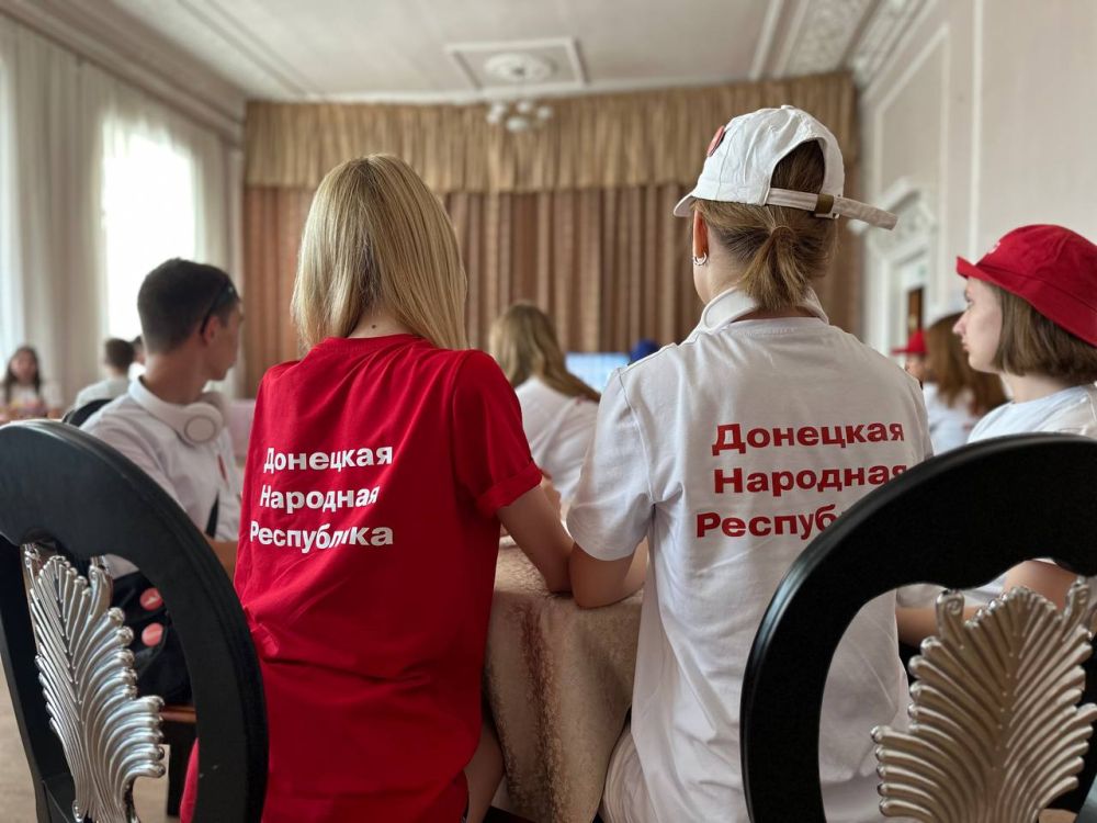 От истоков до наших дней. В Харцызске прошла интеллектуальная викторина «Что? Где? Когда?» приуроченная Дню города