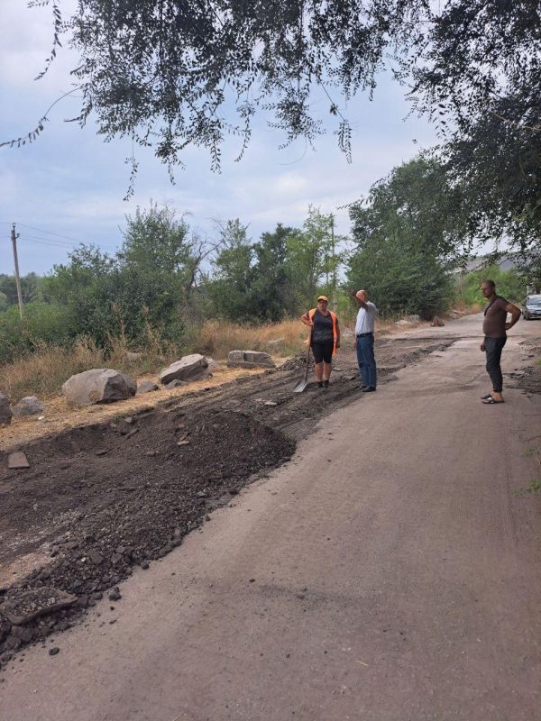 Николай Михайлов: С помощью Бурятии в Старобешевском районе ремонтируют еще одну дорогу