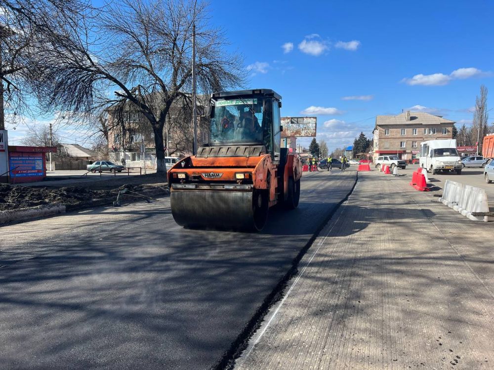 В ДНР отмечают высокие темпы ремонта муниципальных дорог