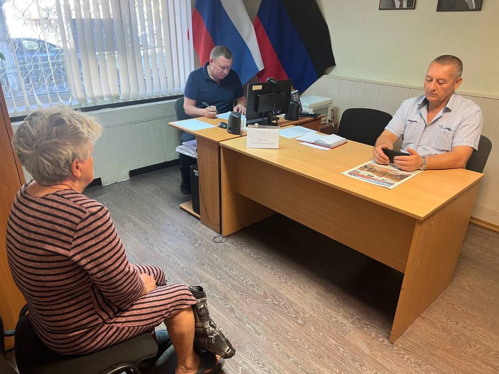 В Снежном состоялся приём главы администрации города