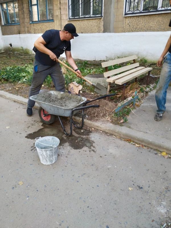 МУП города Енакиево были выполнены мероприятия по приведению в надлежащее санитарное состояние территорий с целью обеспечения чистоты и порядка на территории г. Енакиево