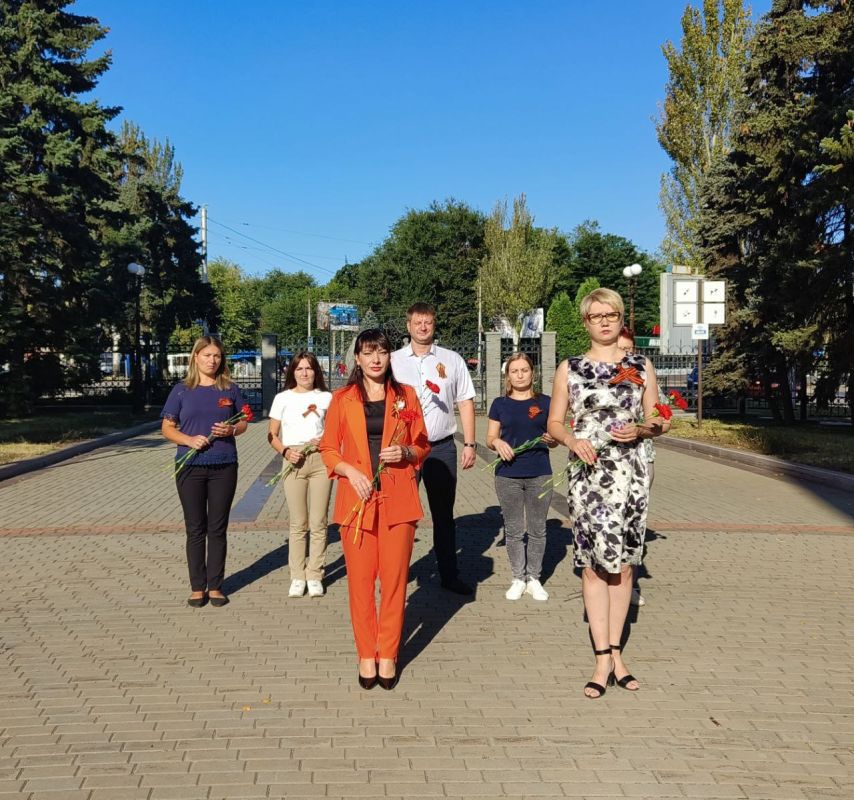 ������� ���������: �������, 8 ��������, � 80-�� ��������� ������������ ��������, ������� ������ ������ ������, �������� � ���� �� ��� ���������� �����������, ������� �������� � ��������� ����� � ��������� "������� �������"