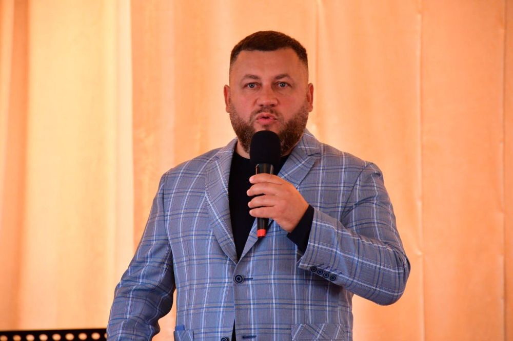 Сергей Желновач: С приветственным словом выступил Вице-губернатор Хабаровского края Мгер Гандилян, пожелал городу процветания и благополучия