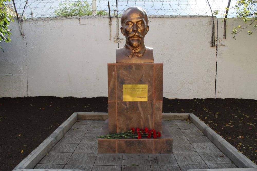 Андрей Гурулев: В сентябре принял участие в открытии памятника Феликсу Эдмундовичу Дзержинскому, на территории города Борзя