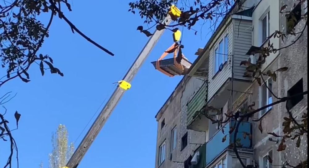 Николай Циганов встретился с жителями поврежденных домов в Макеевке