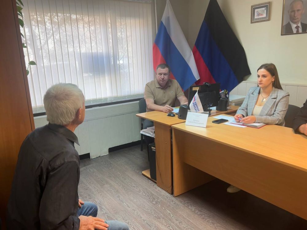 В Снежном состоялся приём главы администрации города