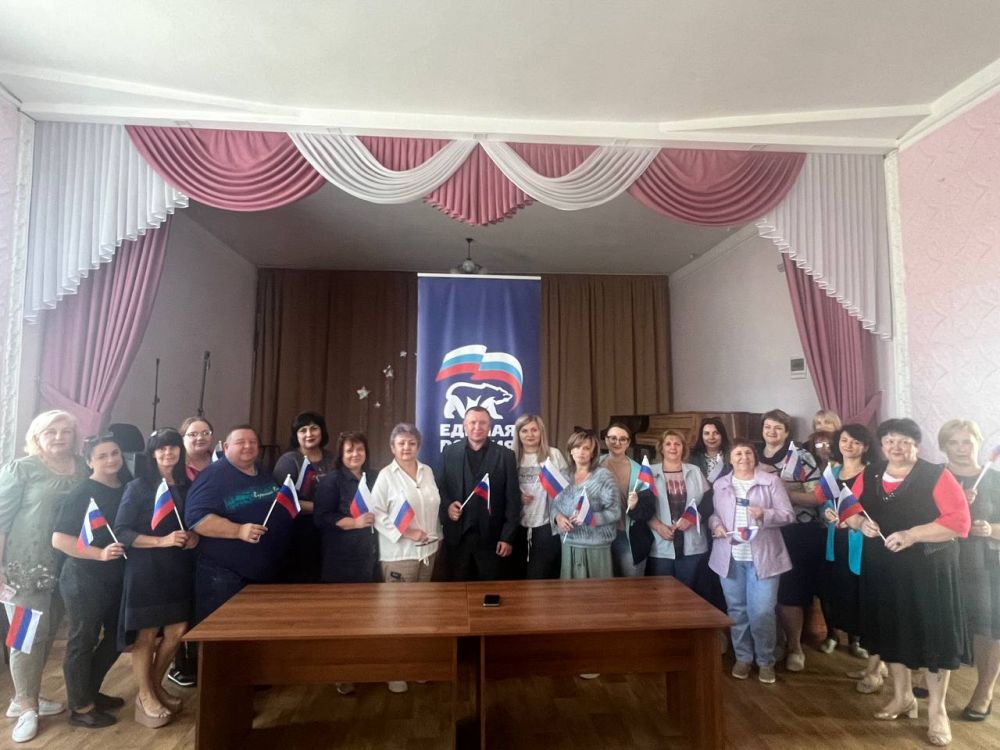 +42 партбилета для снежнянцев