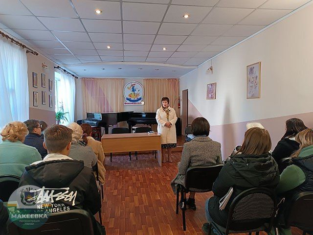 ����� ������������� ������������������� ������ ������ �������� �������� �������� ������� ���� � �������� ������ � ��������� ��� ������ �������� � 3 ������ �������� �� ������: ��. �������������, 1-�