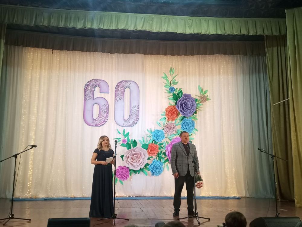 Сергей Ермаков: 13 октября праздничным концертом был отмечен юбилей в Муниципальном бюджетном учреждении культуры «Централизованная клубная система «Снежинка»