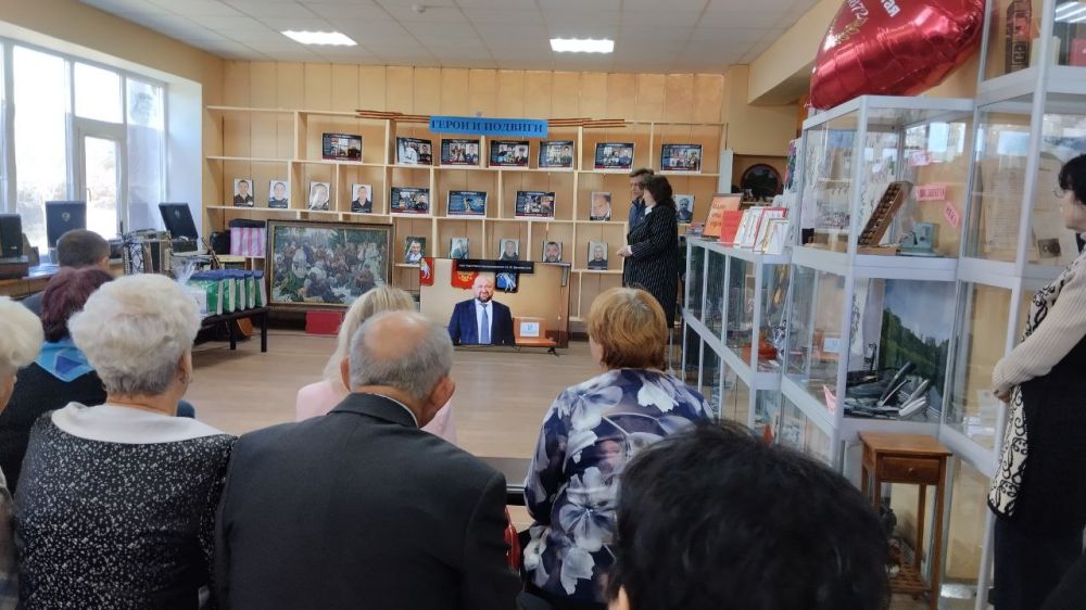 18 октября 2023 года в Ясиноватском музее прошла презентация цикла встреч «Ясиноватский перекрёсток», в которой приняли участие активисты ветеранских организаций предприятий и учреждений города