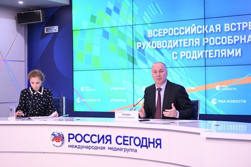 ����� ����������: ������������ ������������� ����� ������ � ���� ������������ ������������� ������� � ���������� ������� �� �������, ���������� ���������� ���, ���, ��� � ������ ���������� ���