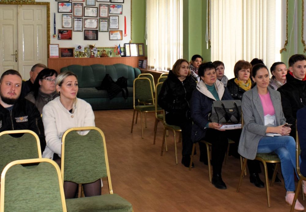 ��Ȩ� ������� �.�. �������� �������� ���