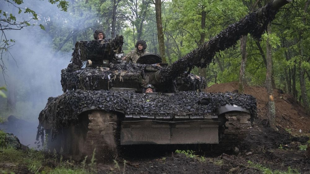 Танки вязнут, пехота разбегается. Военный эксперт раскрыл, как распутица ломает планы ВСУ в Авдеевке