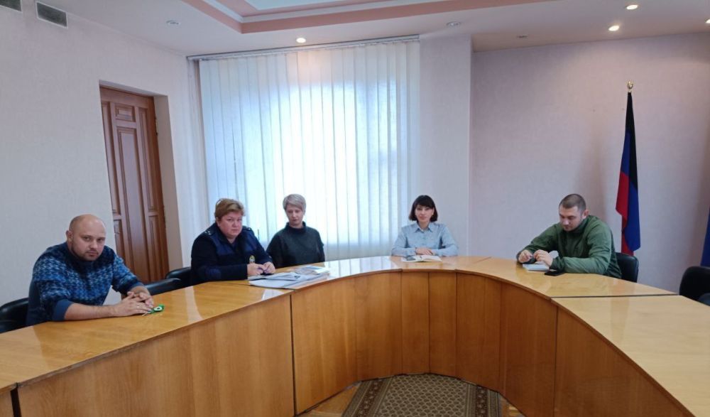 ������� ���������: �������, ��������� � ��������������� ��������� �� � �� ���������� ������ �. ������� ��� ������ �� ��� � �������, ������� �������� �����, ����������� � ������� ��������� ���������������