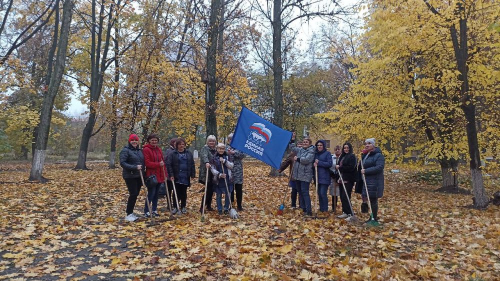 На протяжении всей недели активисты и жители Пролетарского района активно участвовали в проектах «Добрые дела» и «Городская среда» Всероссийской политической партии «Единая Россия»