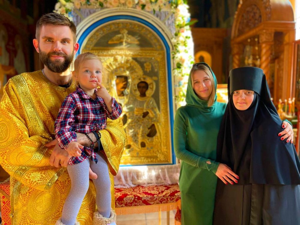 Роман Голованов: НУЖНА НАША ПОМОЩЬ!. Мы с вами уже два года помогаем женскому Аланскому Богоявленскому монастырю @alanbogmon...