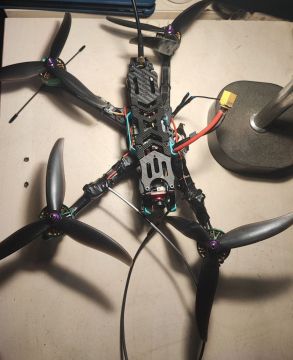  :       ""   FPV-   