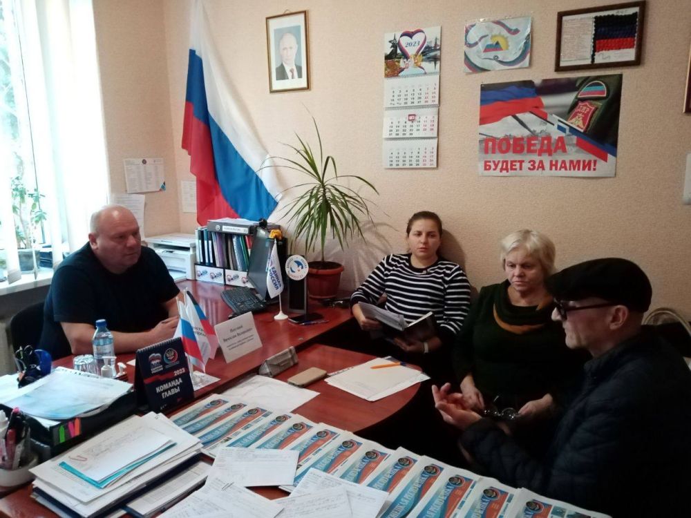 ������� ������: �������, 2 ������, � ������������ �������� ������������� ������������ ������ ������� �������, ������������ ������ ������ ������� ��������� ���� ������� ������������ ����� ������������� ������ ���������� �������