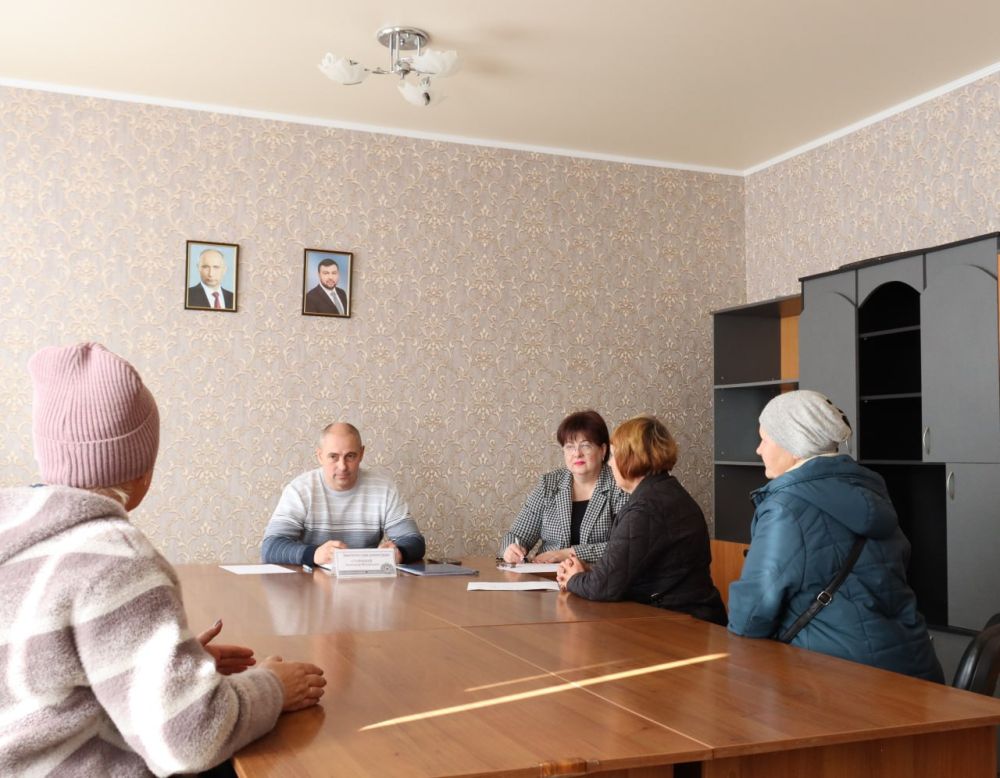 Дмитрий Лысенко: Сегодня, 2 ноября 2023 года, заместитель главы администрации Александр Ставицкий провел прием населения по личным вопросам