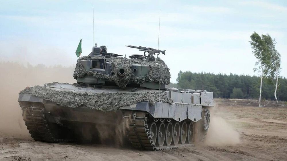Российские военные сорвали эвакуацию подбитого танка Leopard 2 под Авдеевкой