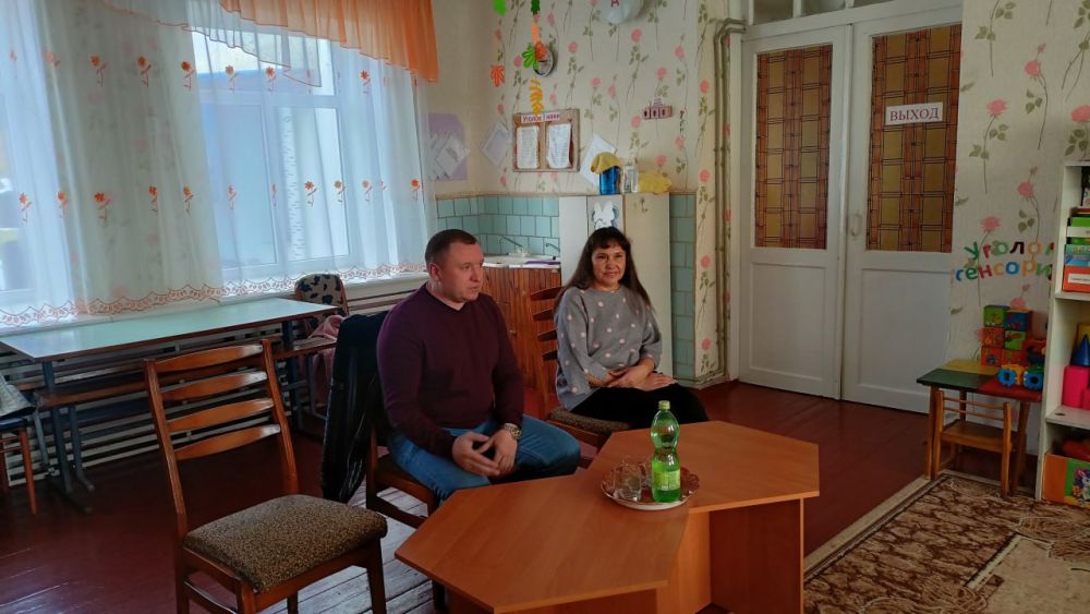 Сергей Ермаков: Сегодня, 8 ноября, провел выездную встречу с трудовым коллективом МБДОУ №10 общеразвивающего типа «ясли-сад «Росинка» г.Снежное»