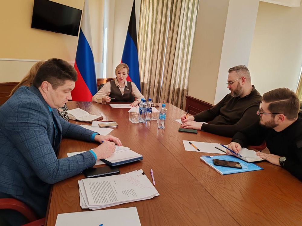 ������� ����������: ������� ������� ��������� ��������� � ��������������� ������������� ����� ����������, ��������� ������������� � ��������� ������ �������� �������� ����������.